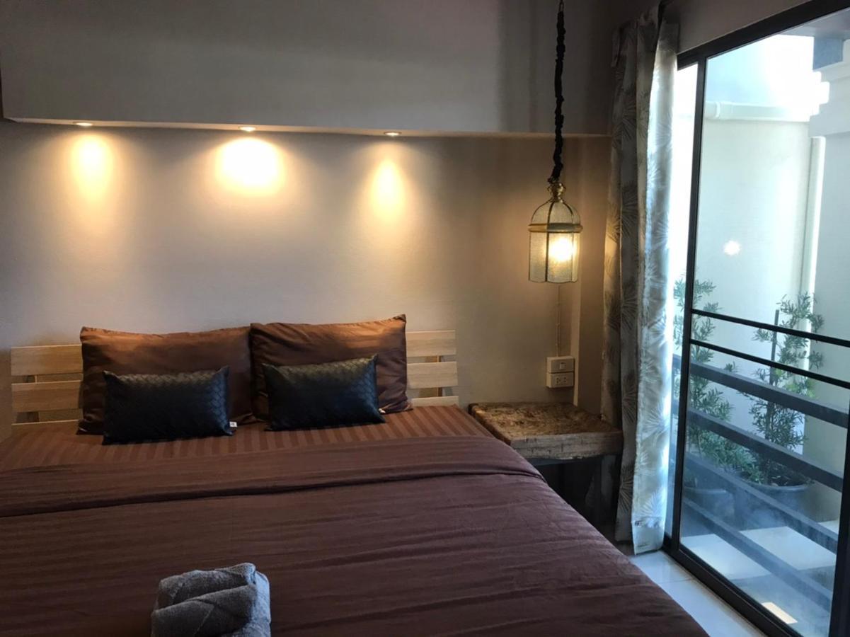 דירה 8th House @ Center Of Chiangmai Old Town צ'יאנג מאי