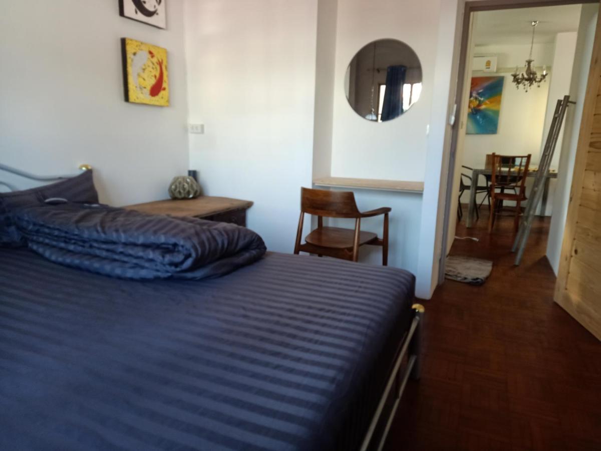 8th House @ Center Of Chiangmai Old Town Apartment Chiang Mai