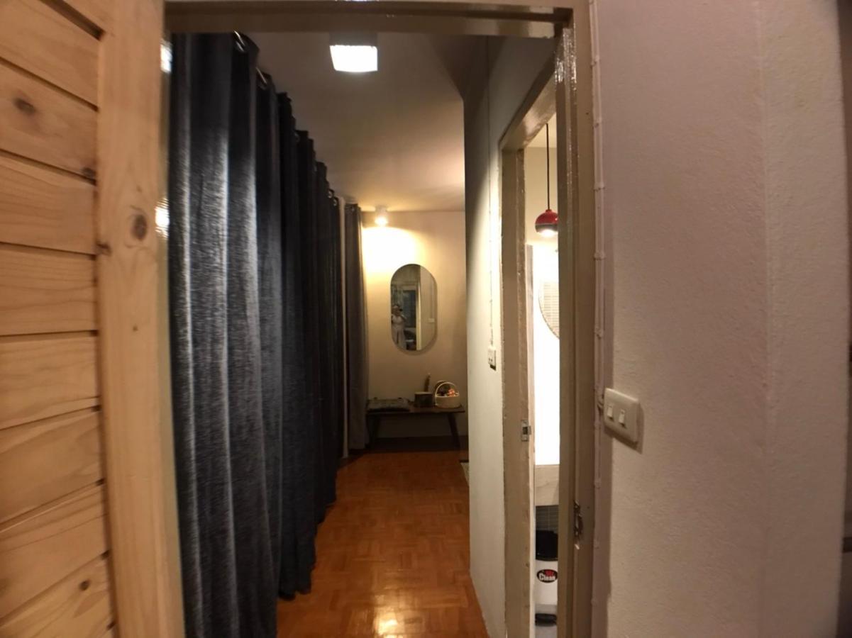 8th House @ Center Of Chiangmai Old Town Apartment