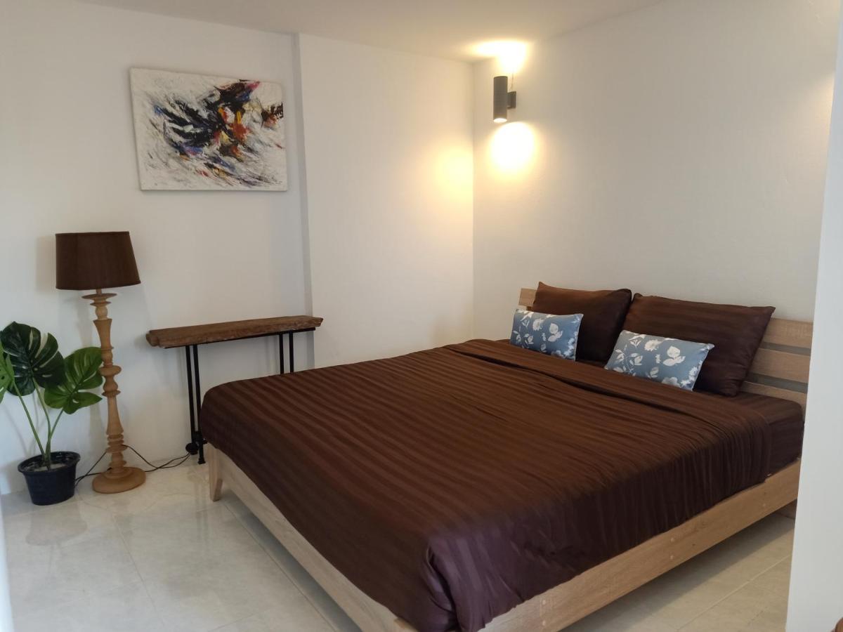Apartment 8th House @ Center Of Chiangmai Old Town *