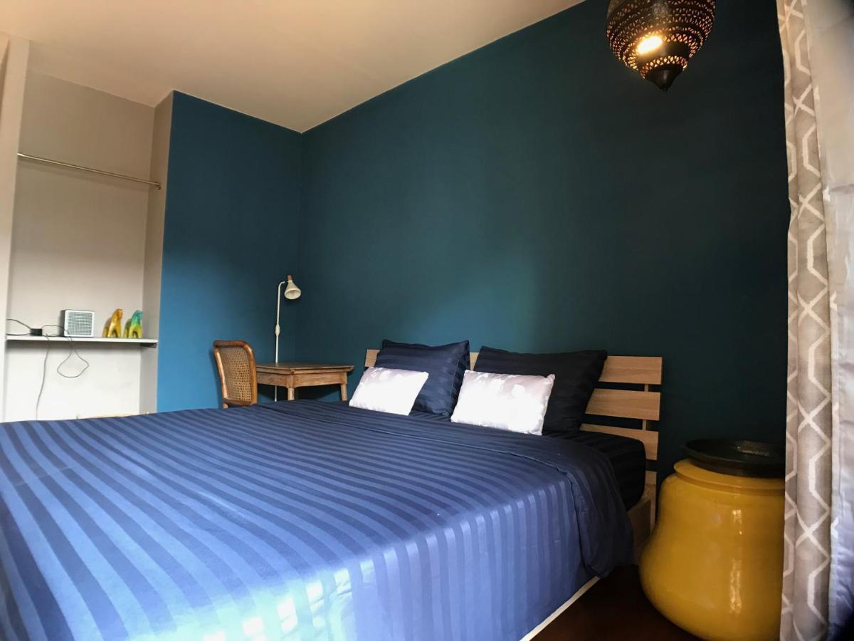8th House @ Center Of Chiangmai Old Town Apartment *